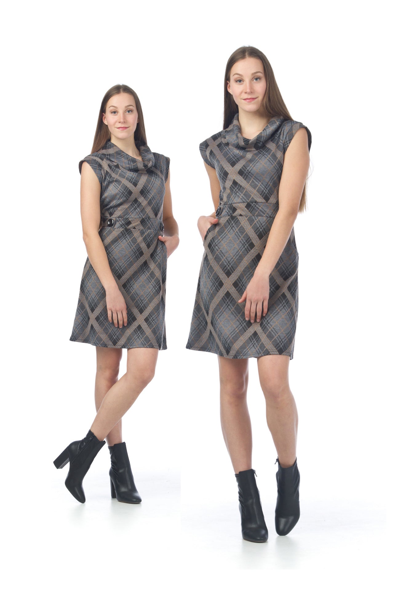 BLACK Plaid Short Sleeve Sweater Dress with Pockets