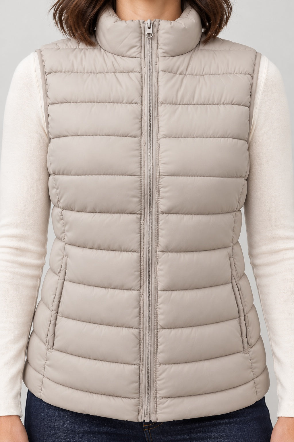 Oat Puffer Vest with Pockets - detail view