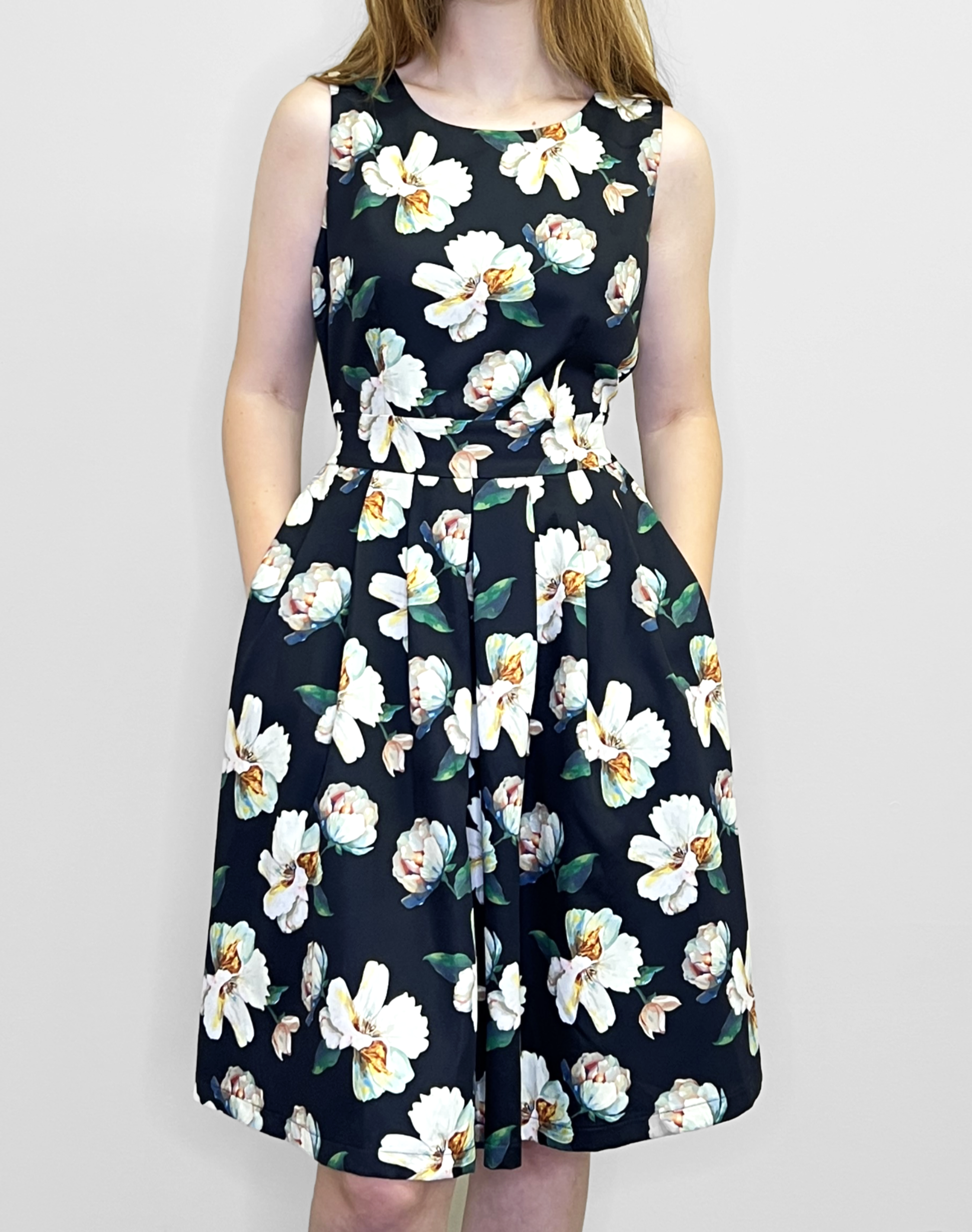 BLACK Floral Sleeveless Box Pleat Dress with Pockets