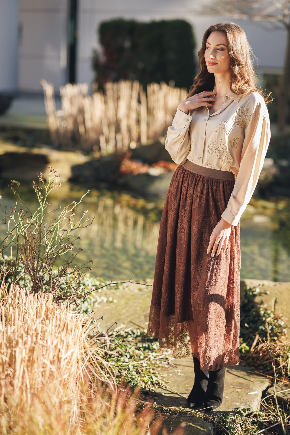 Lace Skirt with Elastic Waist