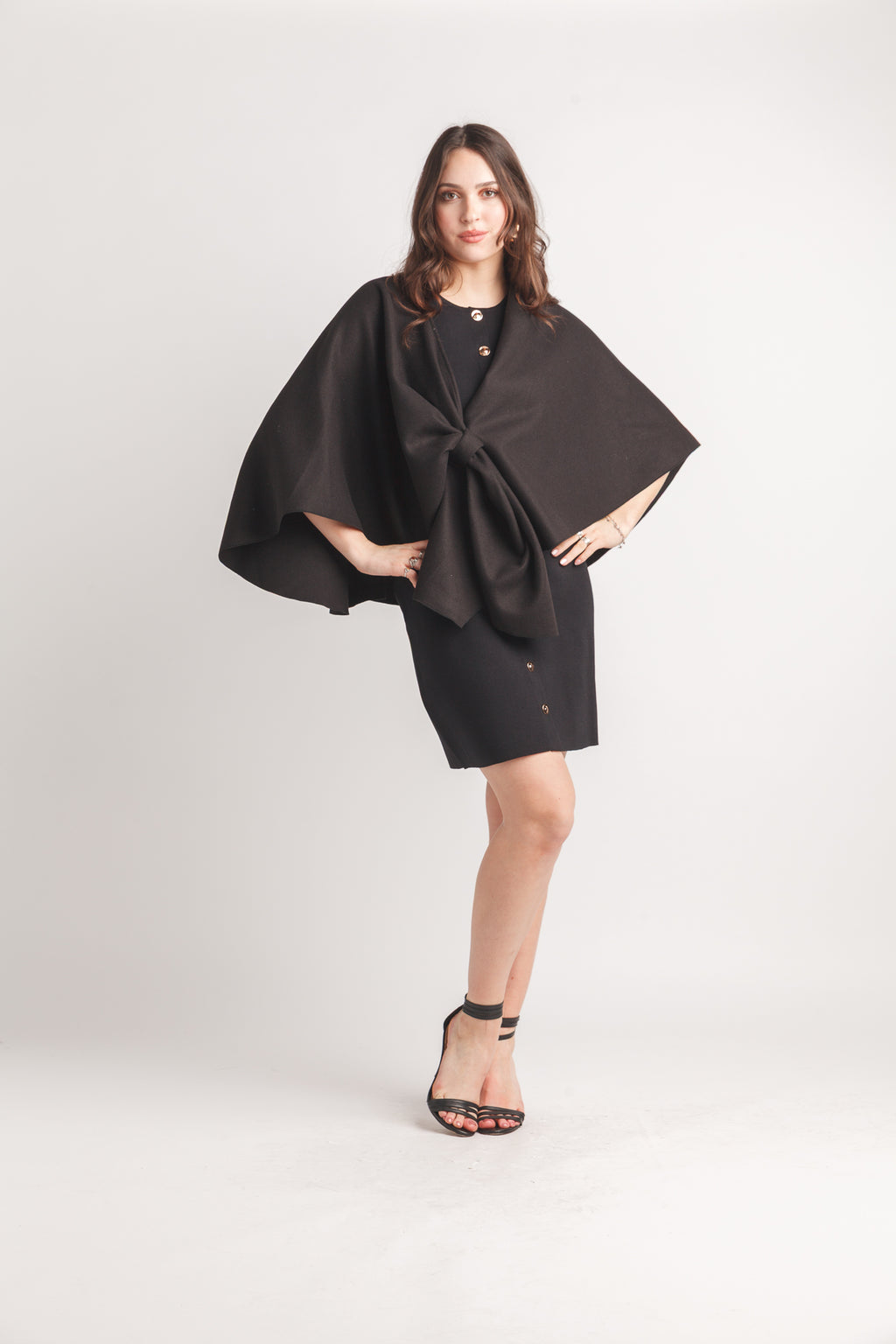 Adjustable Knotted Cape