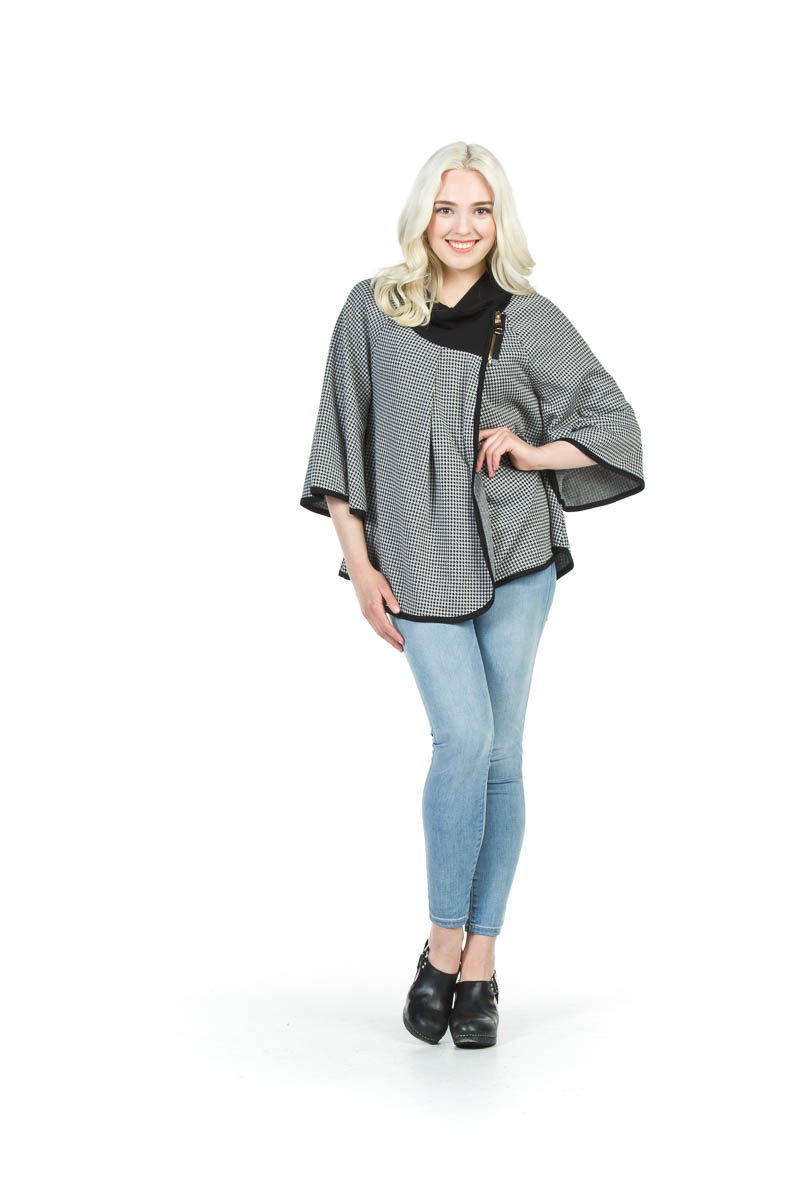 BLACK/WHITE Houndstooth Print Zip Cape