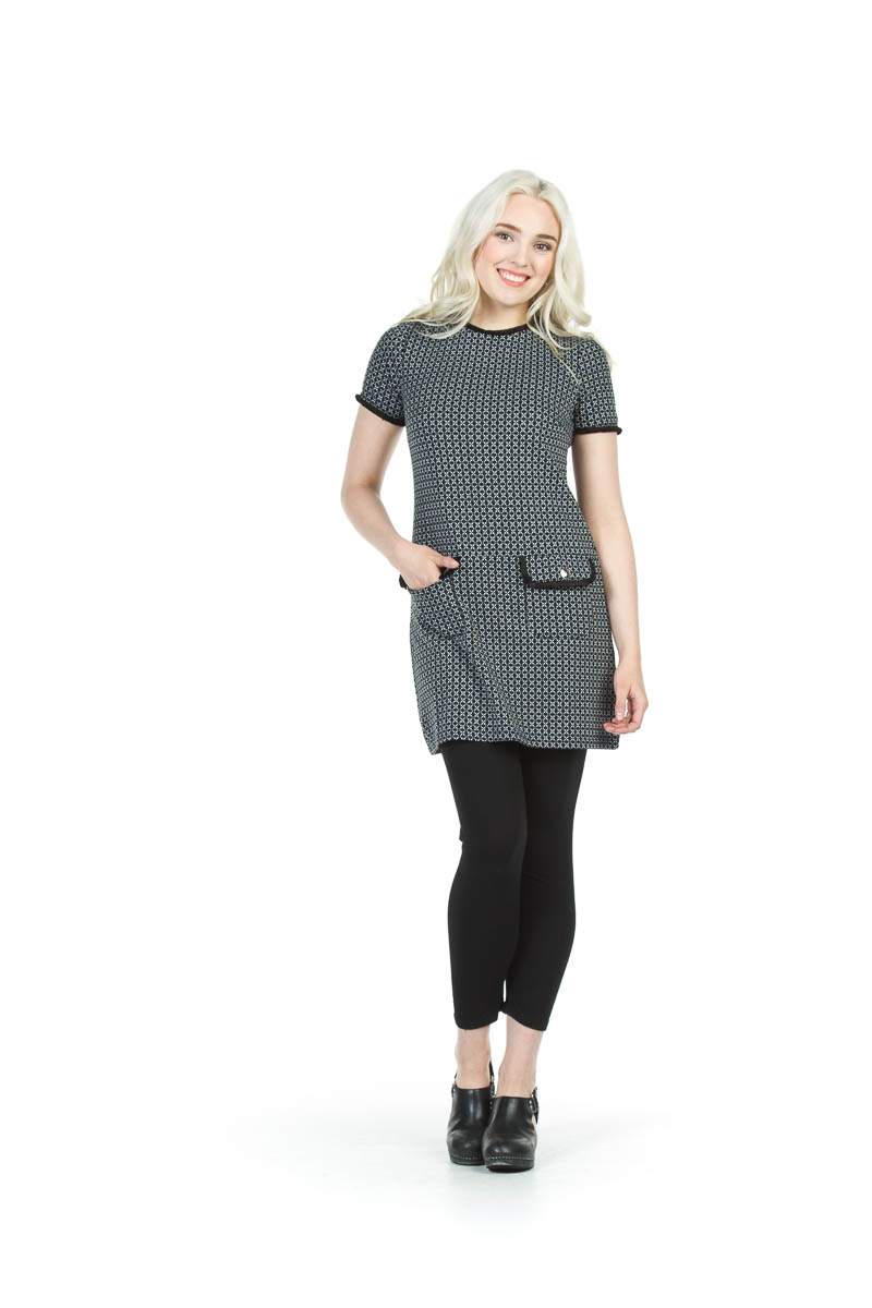 BLACK Textured Sweater Dress with Pockets