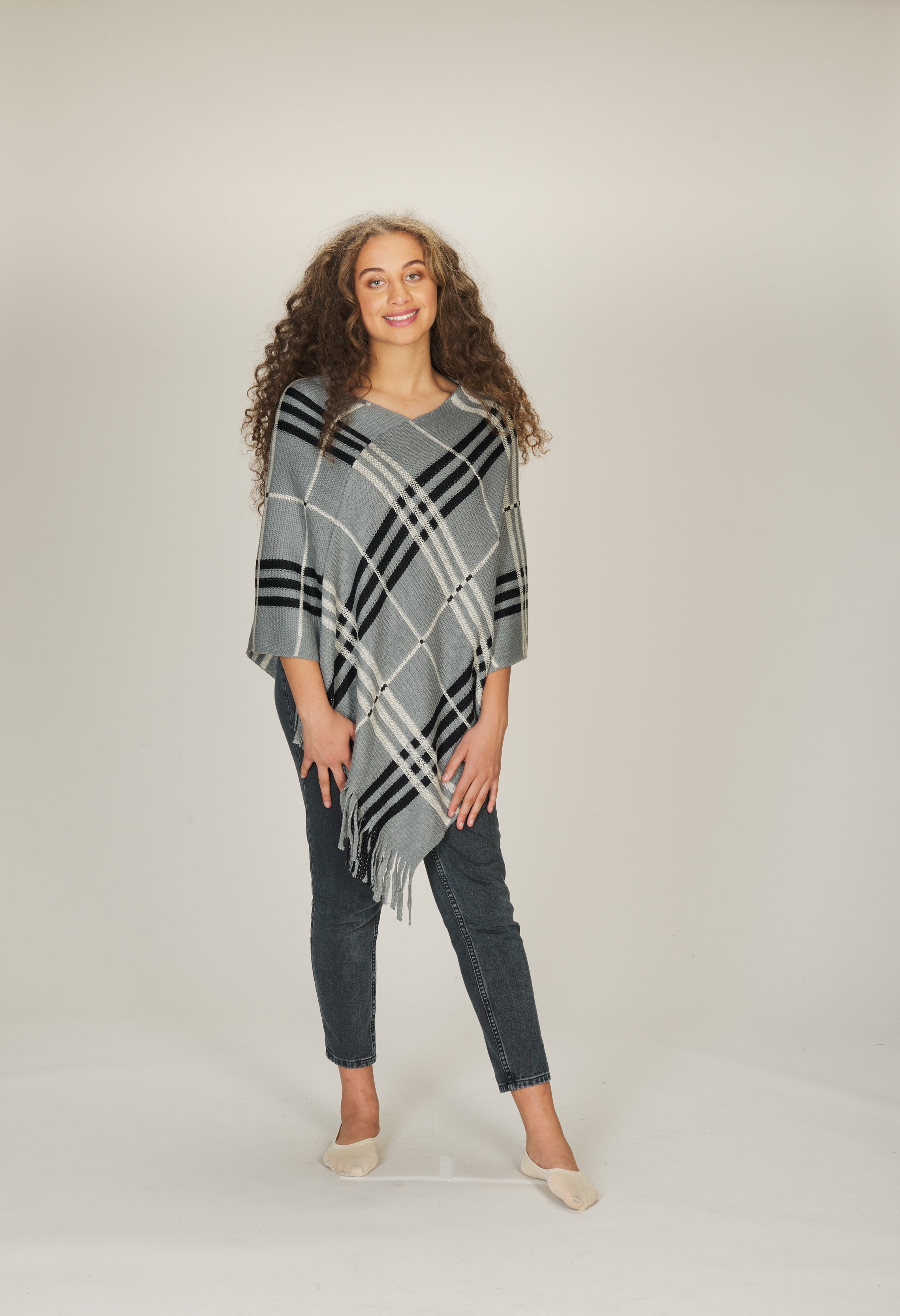 TAUPE Check Poncho with Tassels (one size)