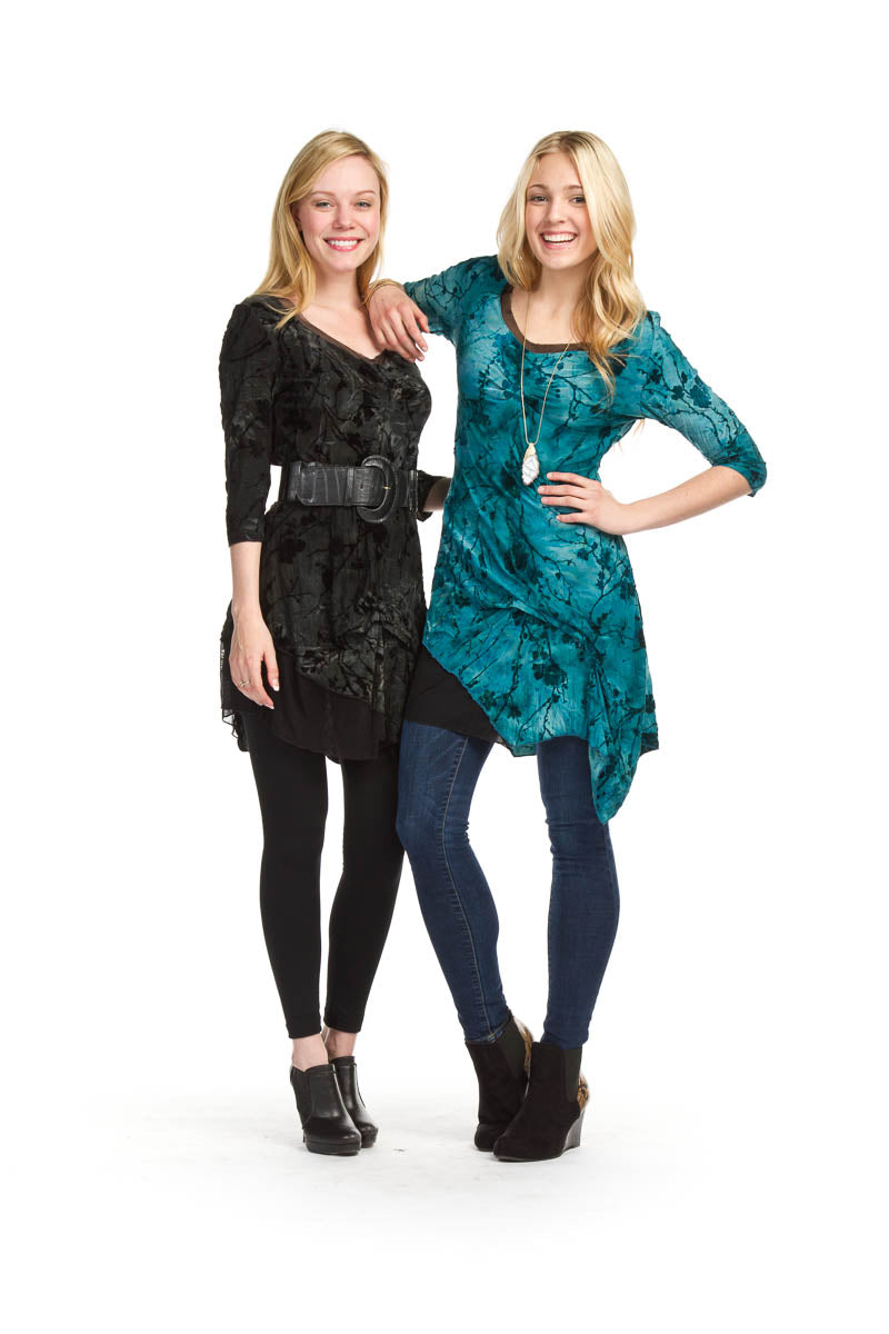 royal 3/4 Sleeve Dress w Net trim and hankey hem