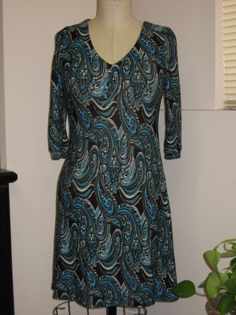TEAL Paisley print 3/4 sleeve v neck dress